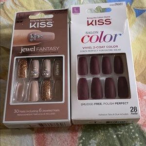 Kiss nails
